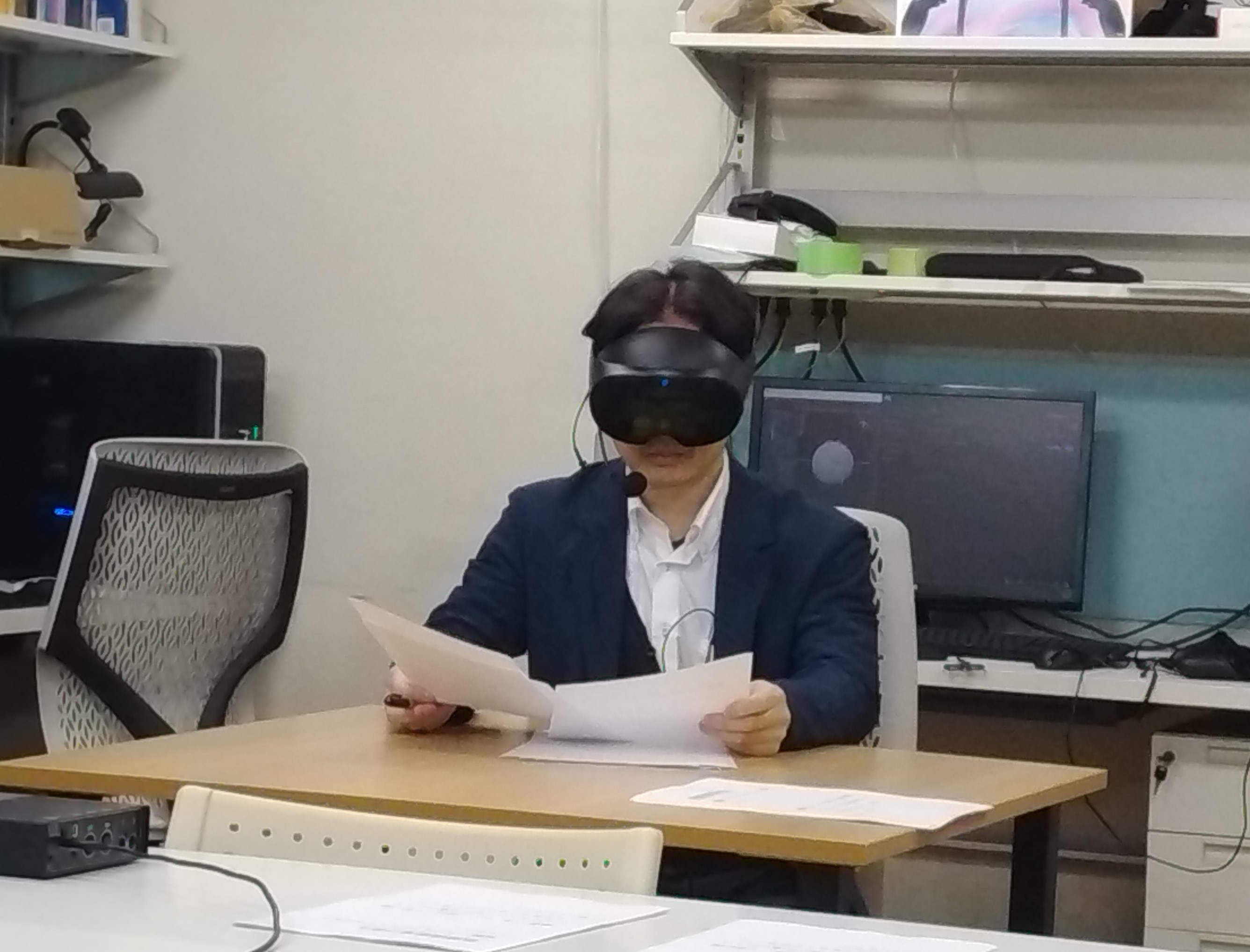仮想空間で面接試験 AI患者との対話で未来の医師を育成