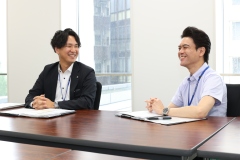 家族でアスレチックに出かけた様子