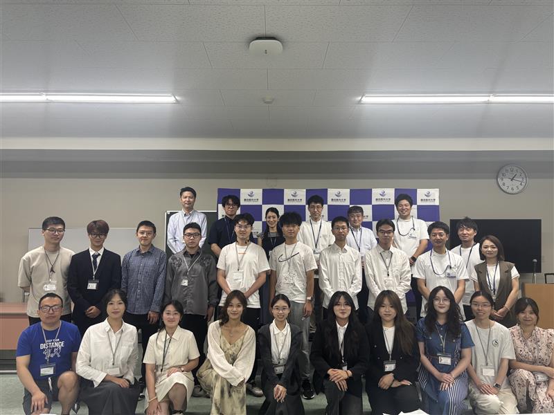 上海健康医学院の学生が本学で研修を実施