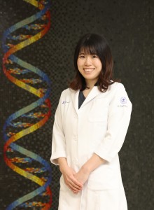 佐野佳奈先生プロフィール写真