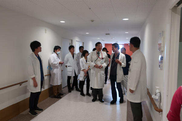 呼吸器内科　教授回診