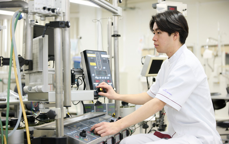 医療科学部の学び