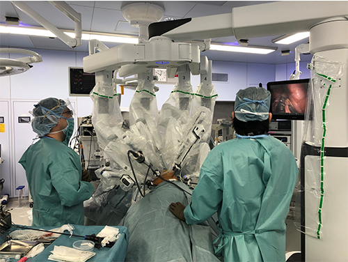 ダヴィンチ手術中の写真